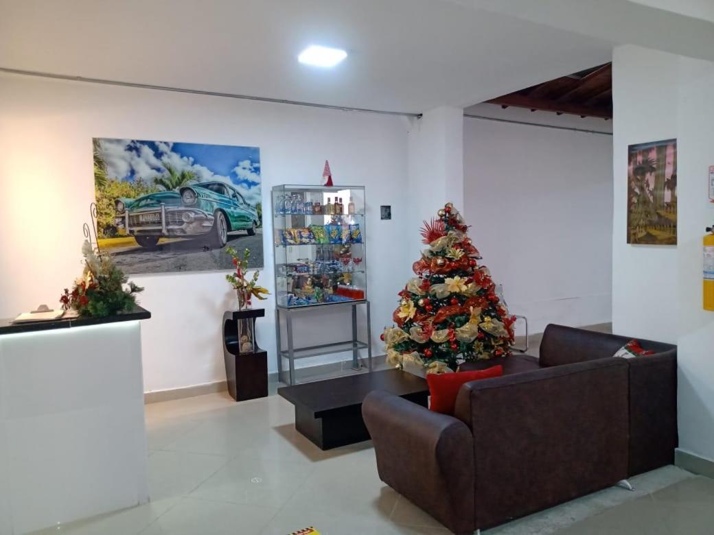 Hotel Brisas 메딜린 외부 사진