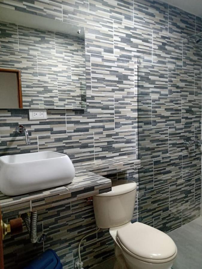 Hotel Brisas 메딜린 외부 사진