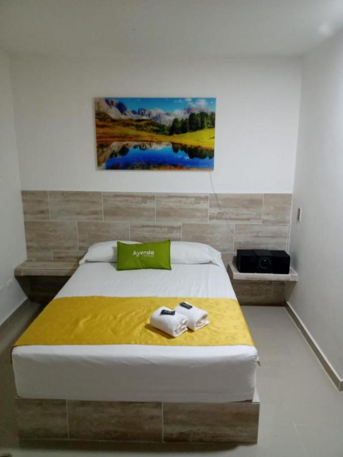 Hotel Brisas 메딜린 외부 사진