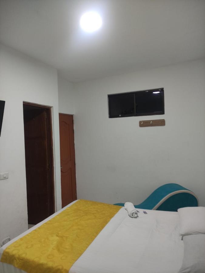 Hotel Brisas 메딜린 외부 사진