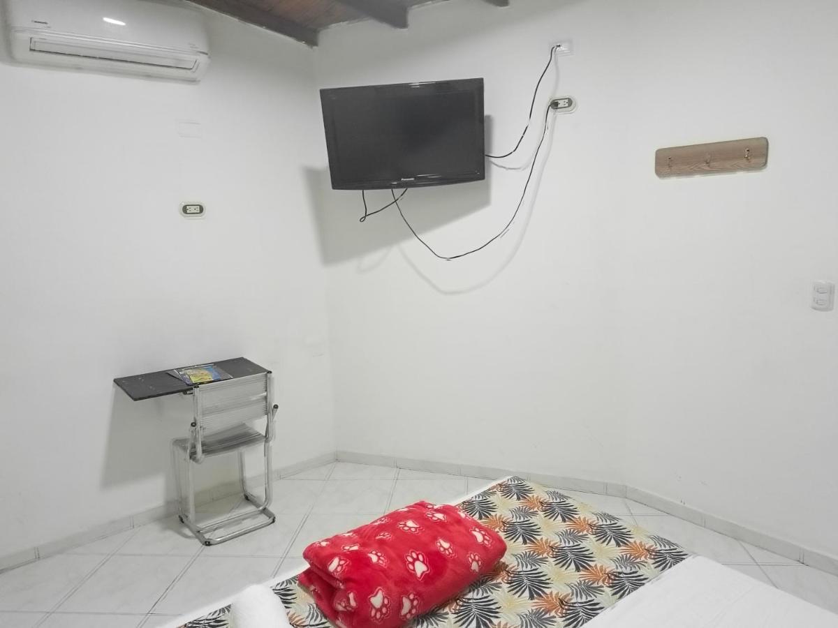 Hotel Brisas 메딜린 외부 사진
