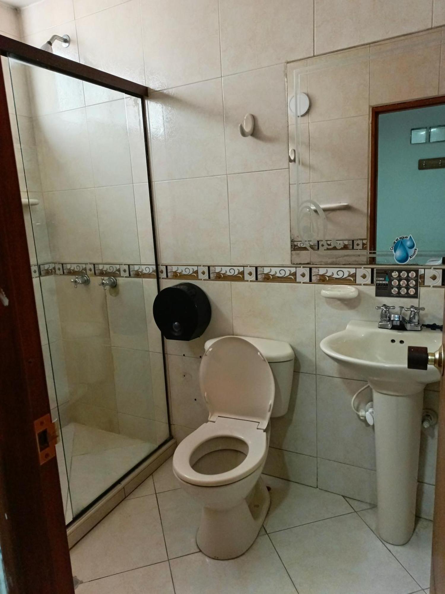 Hotel Brisas 메딜린 외부 사진