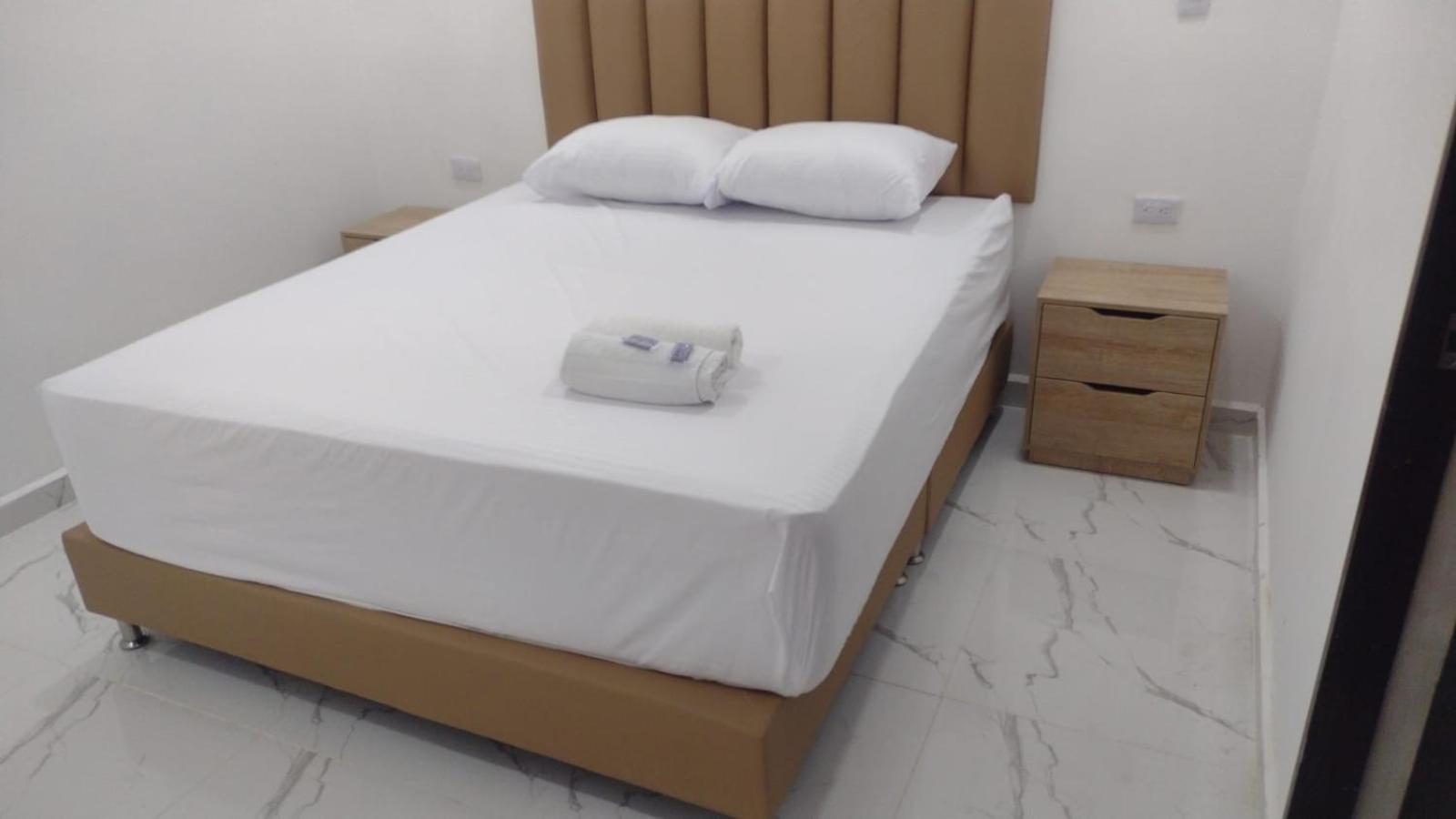 Hotel Brisas 메딜린 외부 사진